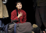 组图：新版《白毛女》首演 谭晶获王昆高度肯定