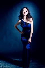 组图：何晴婉约华贵写真展女人魅力