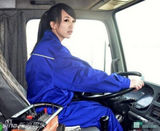 组图：清纯美女司机走红网络 相貌清秀酷似Hebe