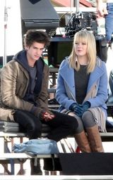 高清组图：新《蜘蛛侠》热拍 新英雄热吻小爱人