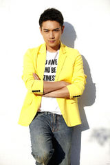 组图：霍政谚最新写真 阳光型男青春无限