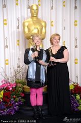 组图：奥斯卡后台-《悲惨世界》获最佳化妆奖