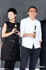 幻灯图：侯佩岑优雅捧场《欲望2》 天心称自己像凯莉