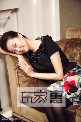 幻灯图：率真柯蓝时尚写真 知性做主持摇滚做女人