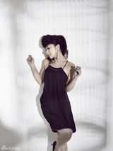 高清图：陈紫函百变写真秀美腿 与言承旭新片首播