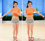 组图：Davichi姜敏京清新气质拍广告活力十足