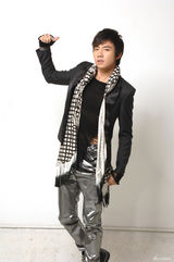 幻灯：俞灏明韩国宣传照曝光 潮男展露成熟魅力