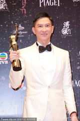 组图：张家辉凭《激战》获金像奖最佳男主角