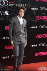 组图：张雨绮红裙明艳 高圆圆清新倪妮妩媚