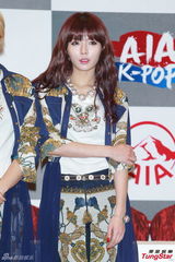 高清组图：Beast等赴港开唱 泫雅望与PSY再合作