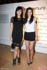 组图：周秀娜性感亮相上围丰满 称享受单身