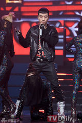 组图：《M！Countdown》BigBang获第一 SHINee回归