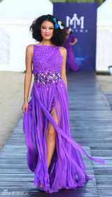 幻灯：马艳丽时尚之夜完美落幕 宣扬时尚与大爱