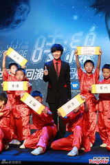 组图：林俊杰个唱宣传造势自曝将秀完美身材