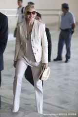 幻灯图集：麦当娜约见圣保罗州州长 戴墨镜星味十足