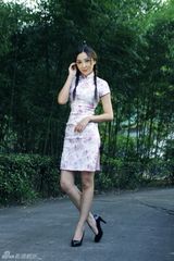 组图：杜晓婷旗袍写真 素雅淡然尽显东方之美