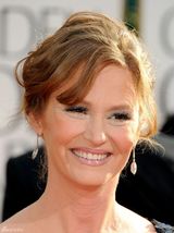 高清图：梅丽莎-里奥亮片黑裙优雅亮相引注目