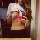 组图：比伯酒驾门嫩模近照曝光 身材火辣诱惑