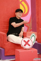 组图：《奖门人》录影 欧阳震华朱咪咪出席