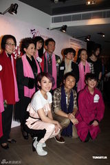 组图：《桃姐》票房大好 叶德娴宣传防癌资讯