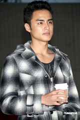 幻灯：彭于晏祝福双J恋 与蔡依林没打过保龄球