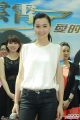 组图：《冲上云霄2》陈法拉献吻张智霖为其庆生