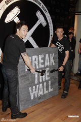 组图：朱茵怀孕一日九餐 黄贯中帮吃体重飙升