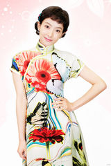 组图：《茧镇奇缘》曝定妆照 宋茜旗袍造型