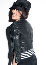 组图：吴晓敏真我写真告白 我是一个特二的人