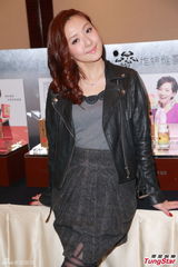 组图：毛舜筠为女儿放弃吸金 为其拍拖打预防针