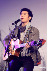 高清组图：韦礼安北京宣传新碟 用歌声温暖观众