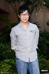 幻灯图：温岚等献唱金曲奖 宅男女神瑶瑶热裤抢镜