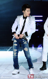 组图：missA朴宰范MBLAQ出演《MISIC ON TOP》