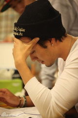 高清组图：苏志燮录新歌 认真工作更添魅力