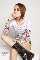 高清组图：赵美彤炫酷写真 烟熏妆魅力十足