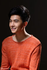 组图：杨洋阳光青春写真曝光 校园偶像帅气秒杀