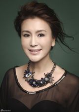 组图：警花王茜端庄写真沉稳内敛显优雅