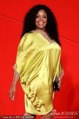 《黑色维纳斯》首映   奥斯卡女配角蒂尔达优雅捧场