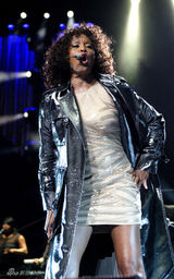 幻灯图集：惠特尼-休斯顿澳洲开唱 表演失水准