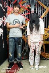 组图：小鬼黄鸿升特殊方式为新书《赤鬼流》搏宣传 