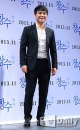 组图：任昌丁孙恩书等出席《昌秀》发布会