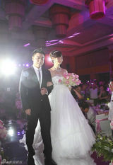 组图：乒乓国手王皓大婚 新娘为舞蹈演员