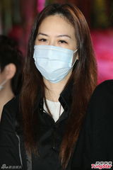 组图：高凌风公祭好友送行 儿子盼争产风波平息