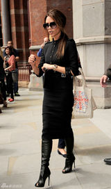 组图：辣妹5人组聚首 丰胸蛮腰风采不减