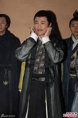 组图：林峰新剧重塑陆小凤 携手温太医展大侠范