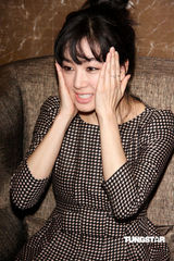 组图：梁咏琪黑超出席亚太影展 杨谨华低胸抢镜