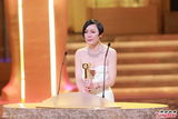 组图：TVB台庆田蕊妮凭《巨轮》获视后泣不成声