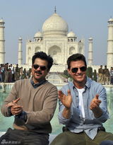 高清：《碟中谍4》印度宣传 阿汤哥泰姬陵留影