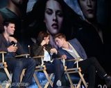 幻灯图集：《暮光》三星齐聚洛杉矶 为《月食》造势