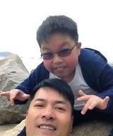 组图：吕良伟与妻子10岁儿子私照曝光